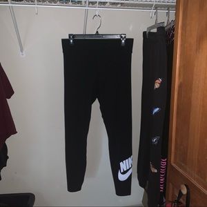 NIKE leggings - Leg-A-See logo